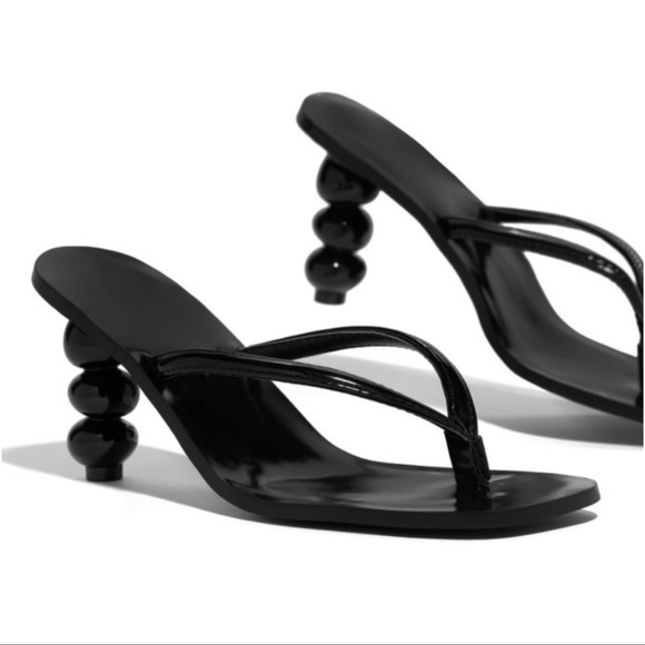 DAPHNE! - Picture 3 of 5